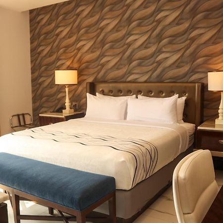 Hotel Grand One Plaza Tijuana Eksteriør bilde