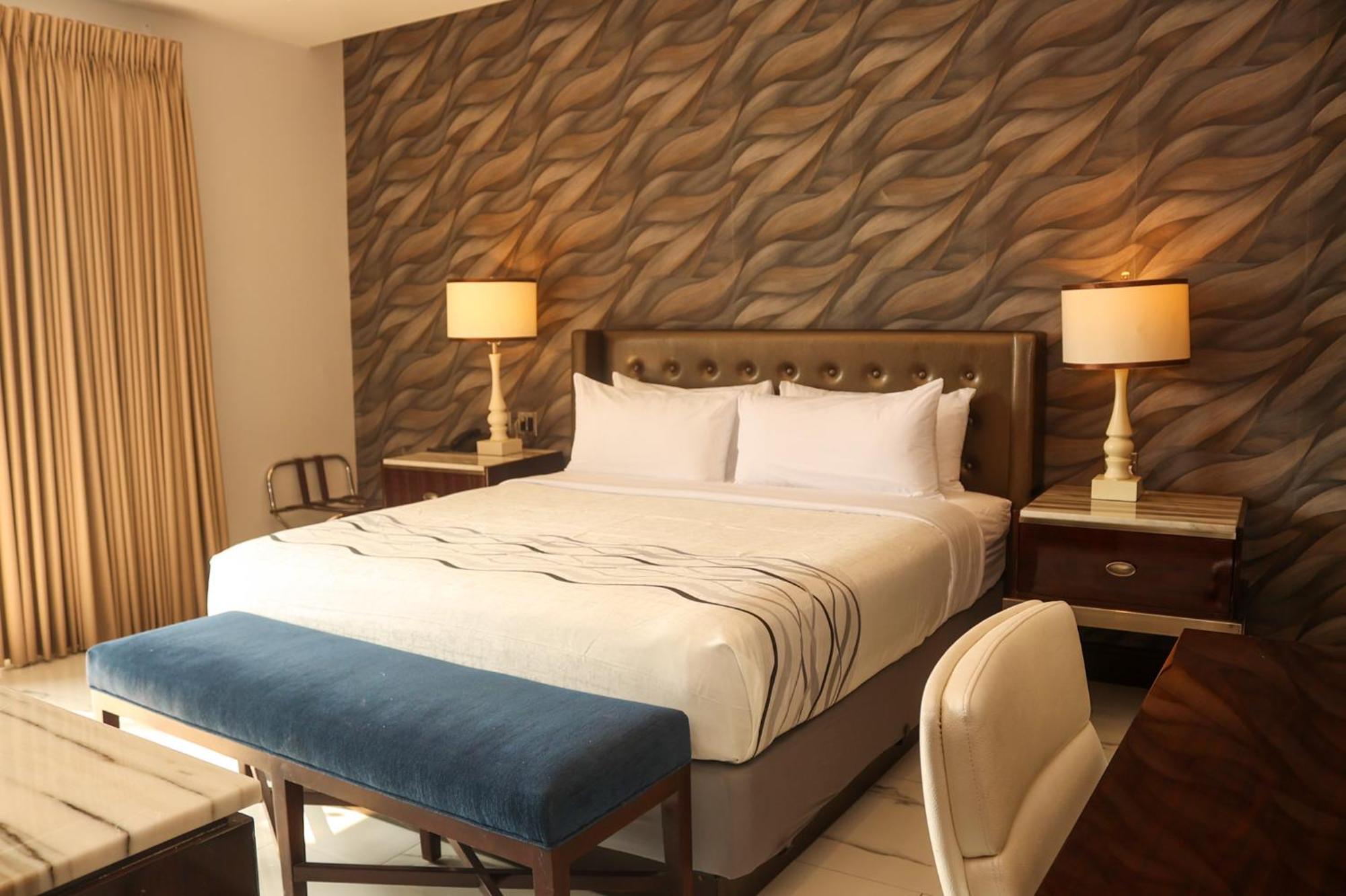 Hotel Grand One Plaza Tijuana Eksteriør bilde