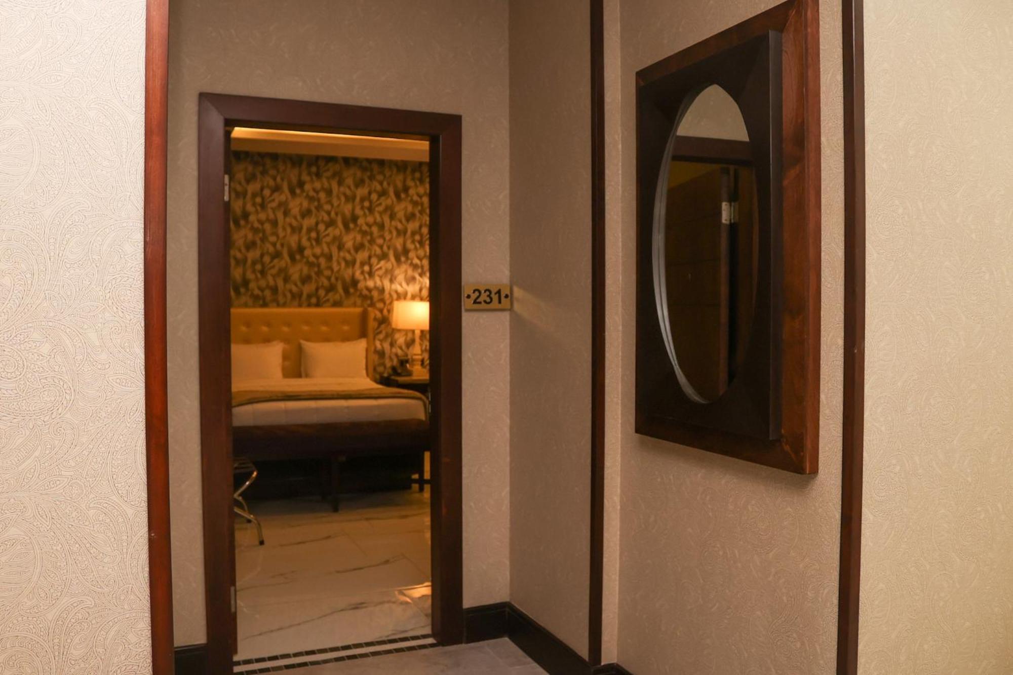 Hotel Grand One Plaza Tijuana Eksteriør bilde
